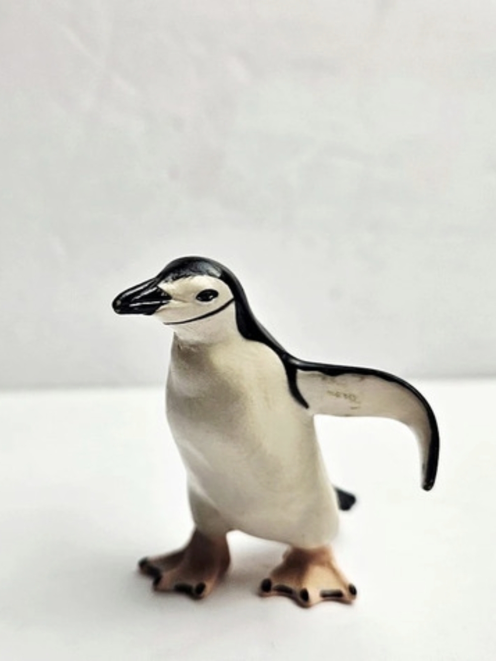 Safari Ltd. Penguin figurine. Black & White Figurine